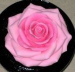 fleur artificielle - une rose en savon